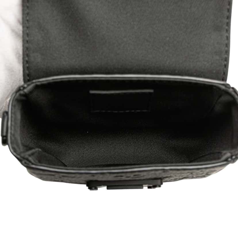 Louis Vuitton Monogram Taurillon Pico S Lock Black Leather Good condition - Model View