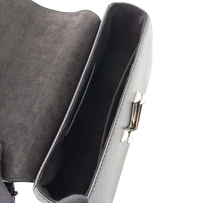 Louis Vuitton Epi Twist MM Black Leather Good condition - Inside View