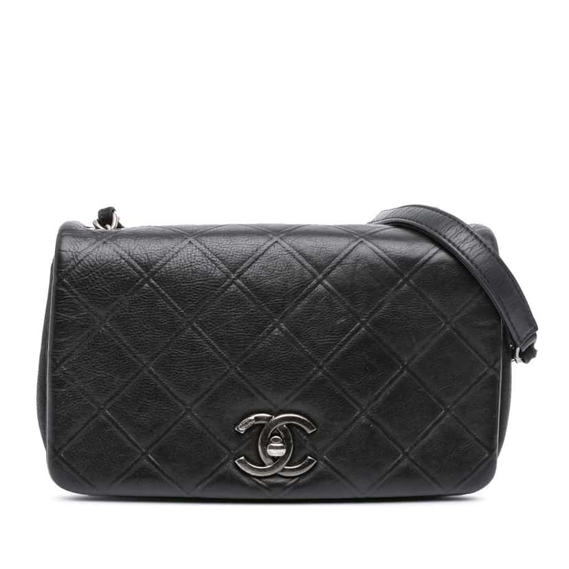 Chanel Small Diamond Embossed Calfskin New Chic Flap Black Leather Good condition - Front View