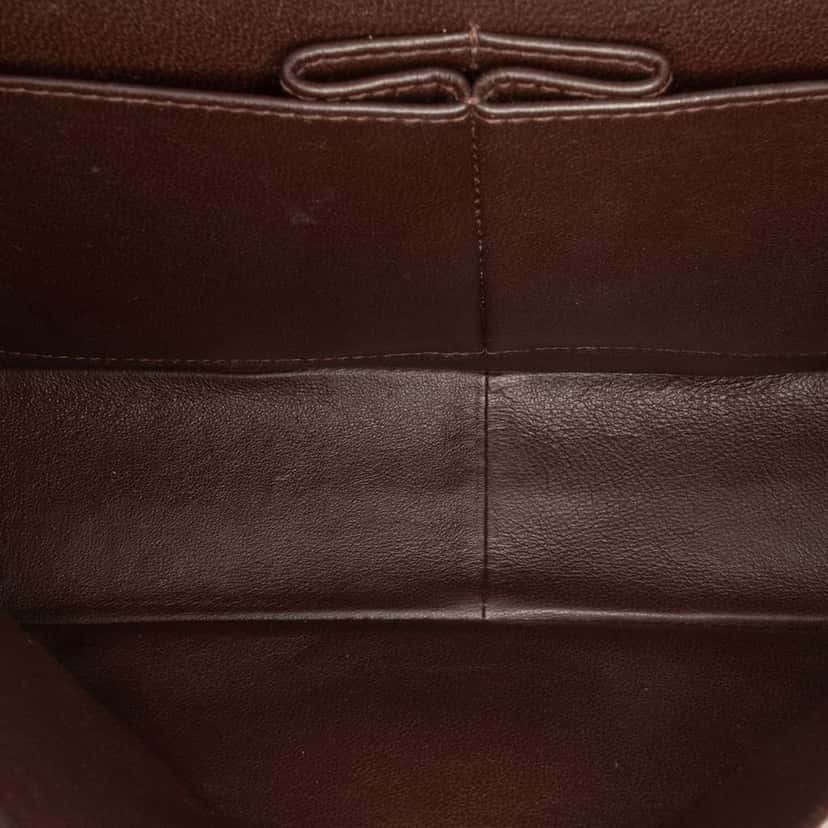 Chanel Medium Classic Canvas Double Flap Brown Canvas Good condition - Model View