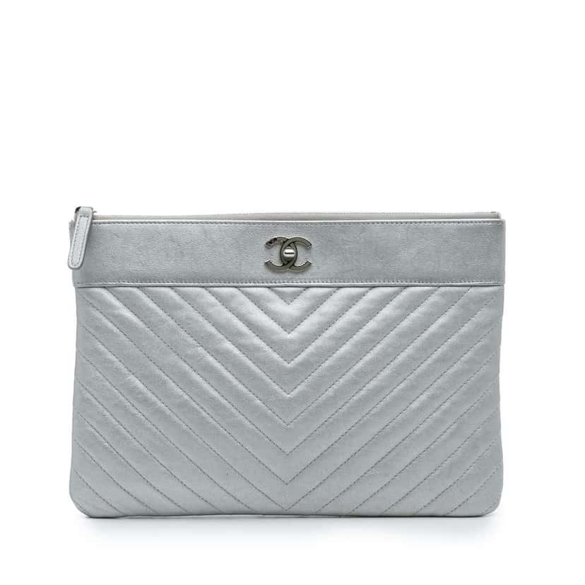Chanel Large Chevron Metallic Lambskin Mademoiselle Zip Clutch Silver Leather Good condition - Front View