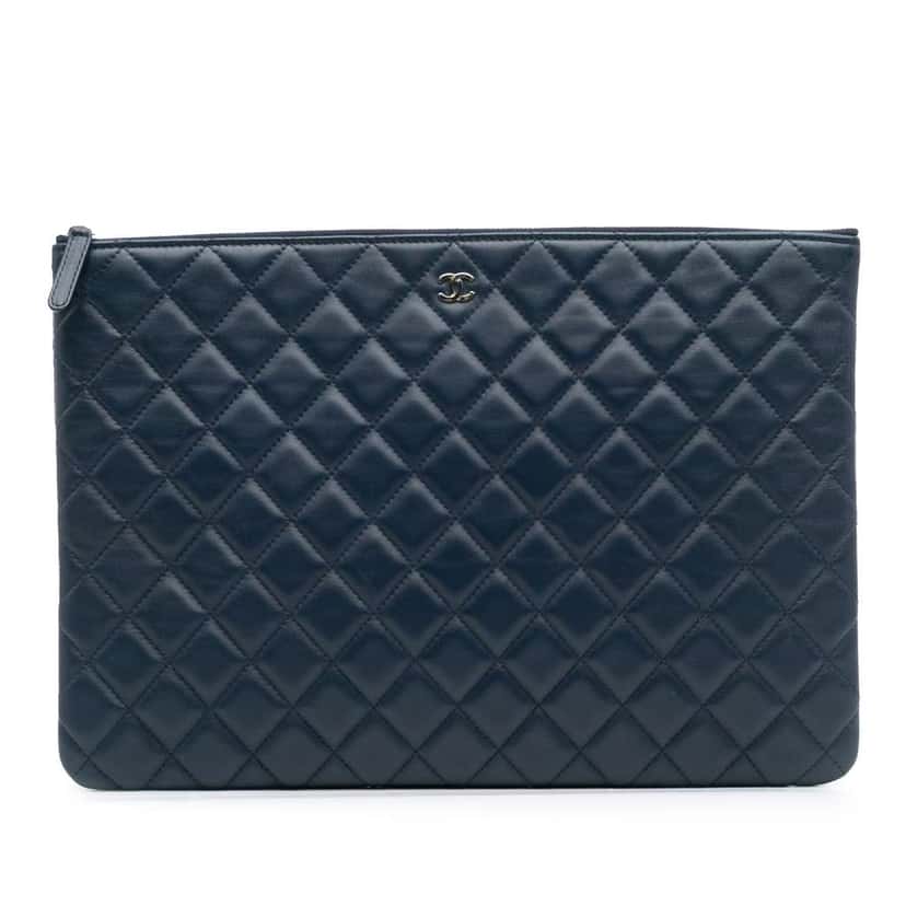 Chanel Large Quilted Lambskin O Case Clutch Blue Leather Good condition - Front View
