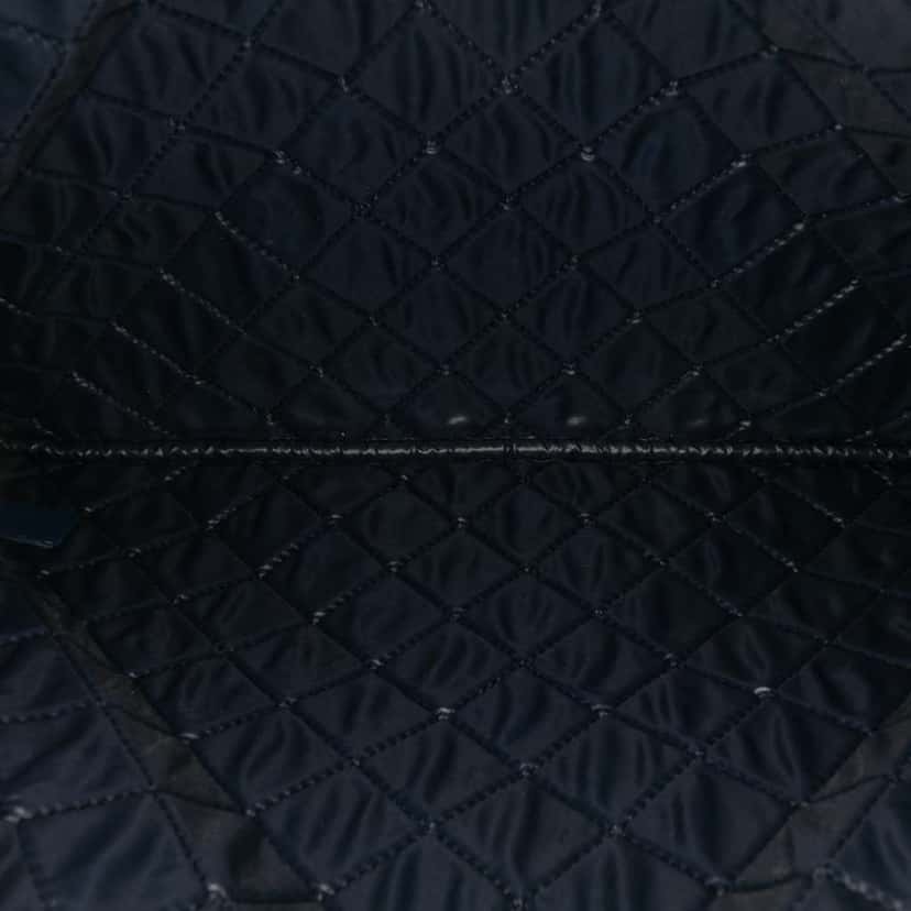 Chanel Large Quilted Lambskin O Case Clutch Blue Leather Good condition - Model View
