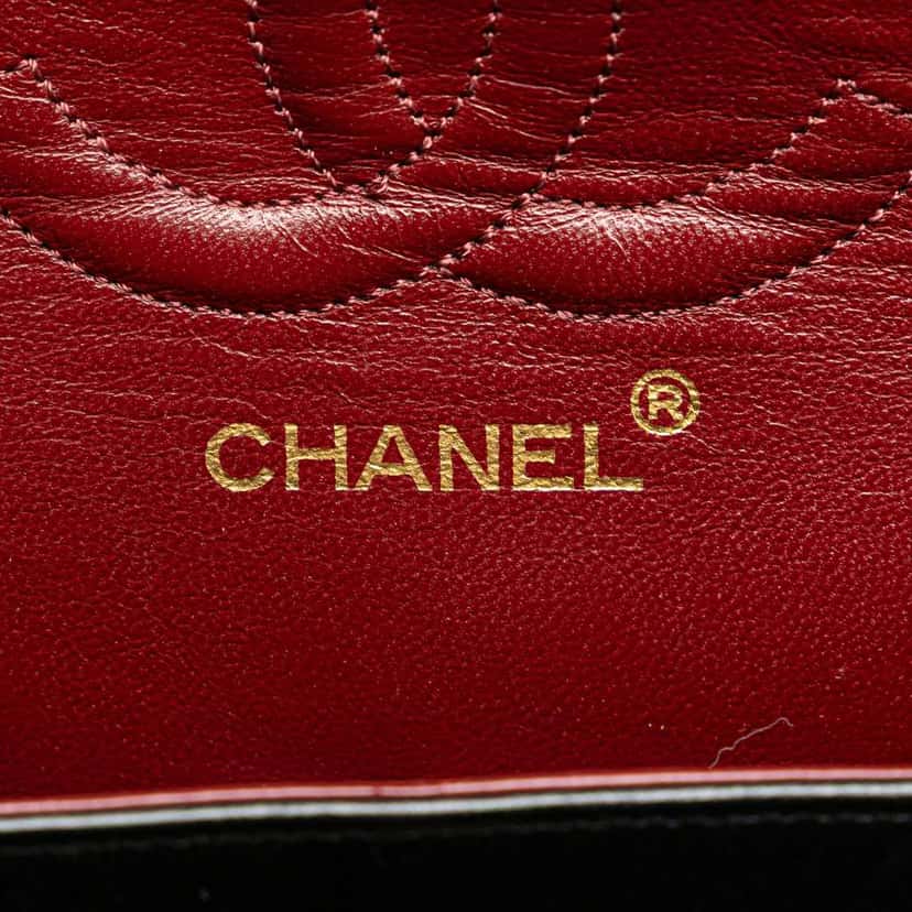 Chanel Medium Classic Lambskin Double Flap Black Leather Good condition - Box View
