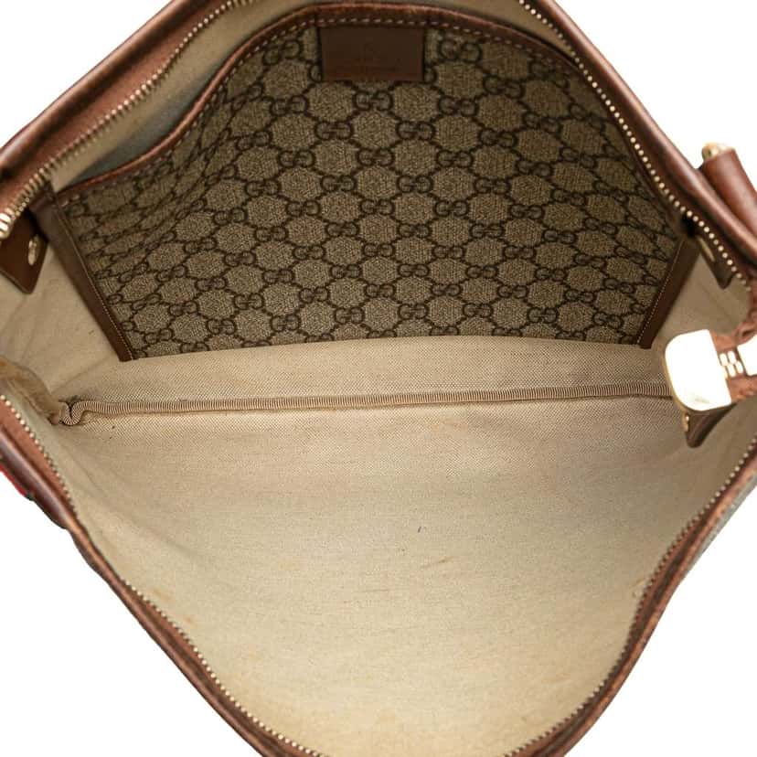 Gucci GG Supreme Web Crossbody Brown Canvas Good condition - Model View