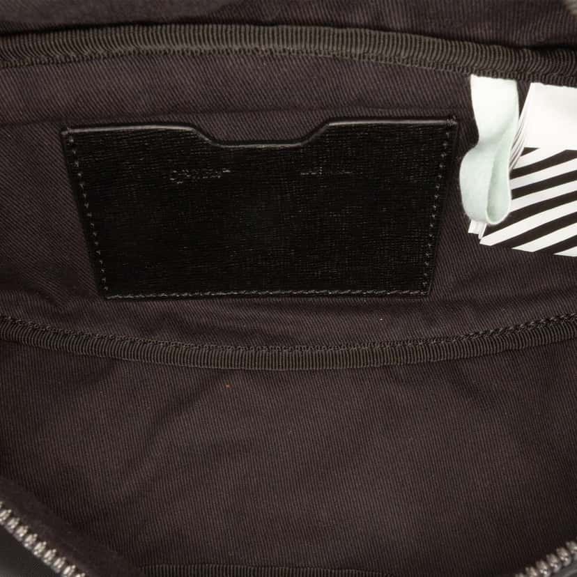 Off-white Nylon Basic Belt Bag Black Good condition - Model View