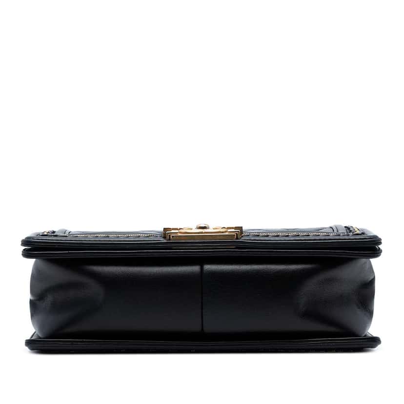 Chanel Old Medium Quilted Lambskin Chain Boy Flap Black Leather Good condition - Inside View