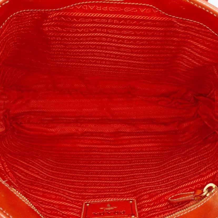 Prada Saffiano Trimmed Tessuto Logo Oro Satchel Orange Very good condition - Model View