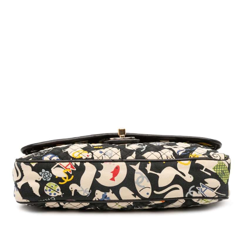 Chanel Medium Printed Canvas Animals Single Flap Black Canvas Good condition - Inside View