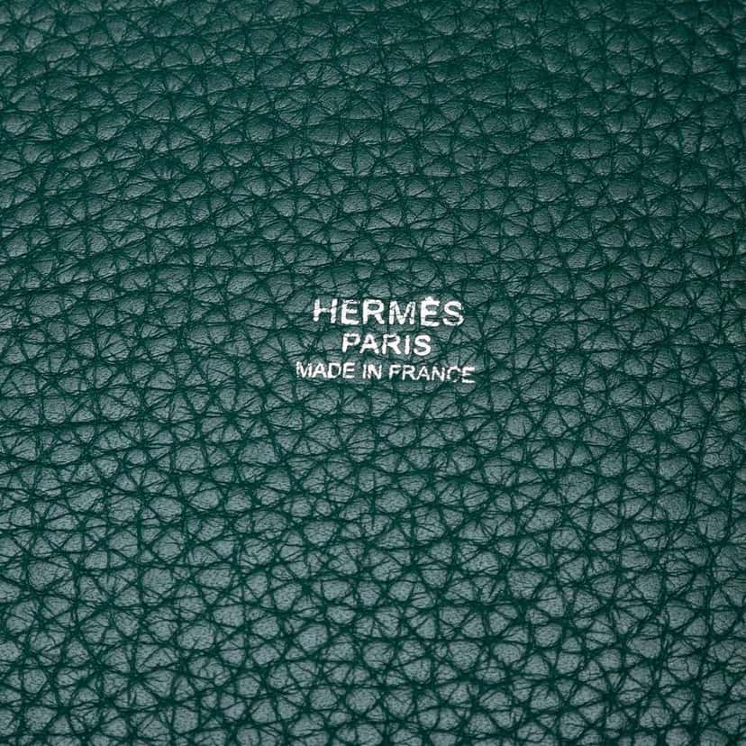 Hermès Clemence Picotin Lock 22 Green Leather Good condition - Box View