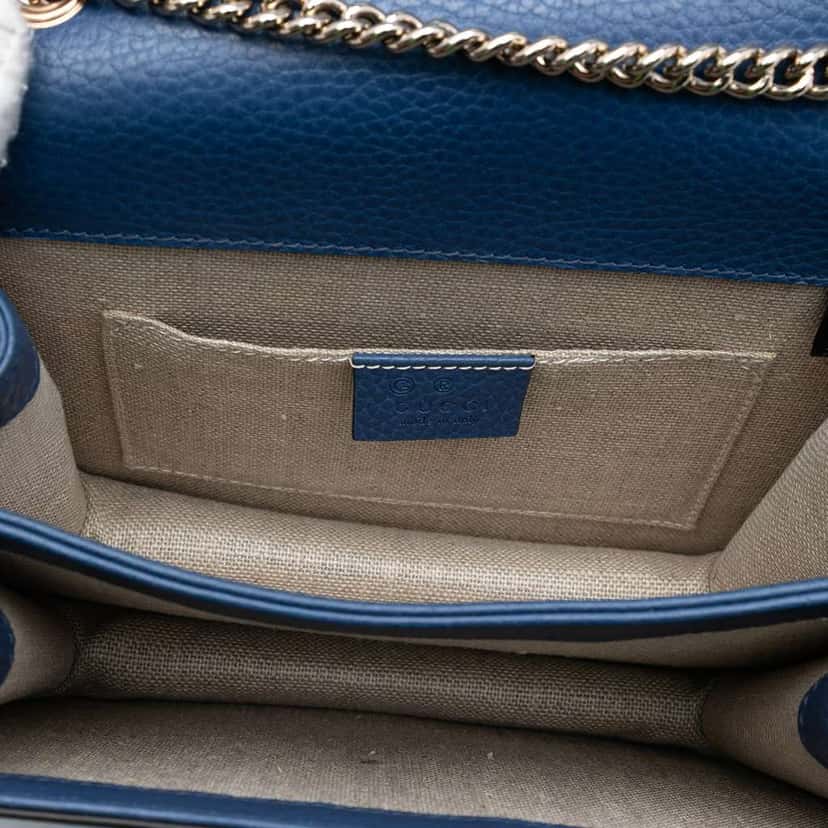 Gucci Small Dollar Calfskin Interlocking G Crossbody Blue Leather Good condition - Model View
