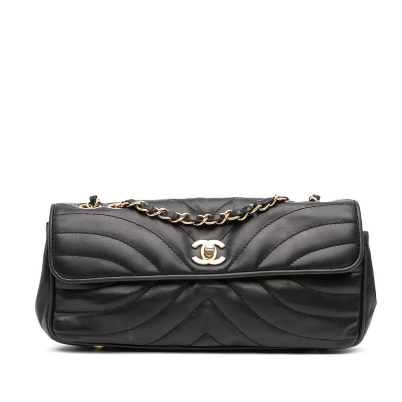 Chanel CC Quilted Lambskin East West Straight Flap Black Leather Good condition - Front View