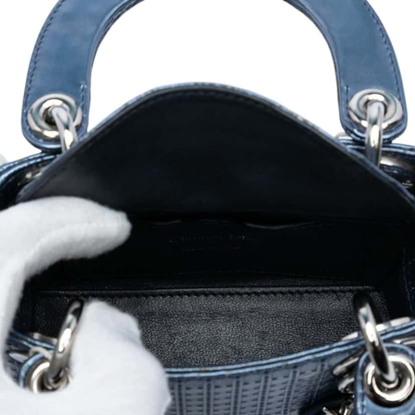 Dior Mini Metallic Patent Microcannage Lady Dior Blue Leather Good condition - Model View