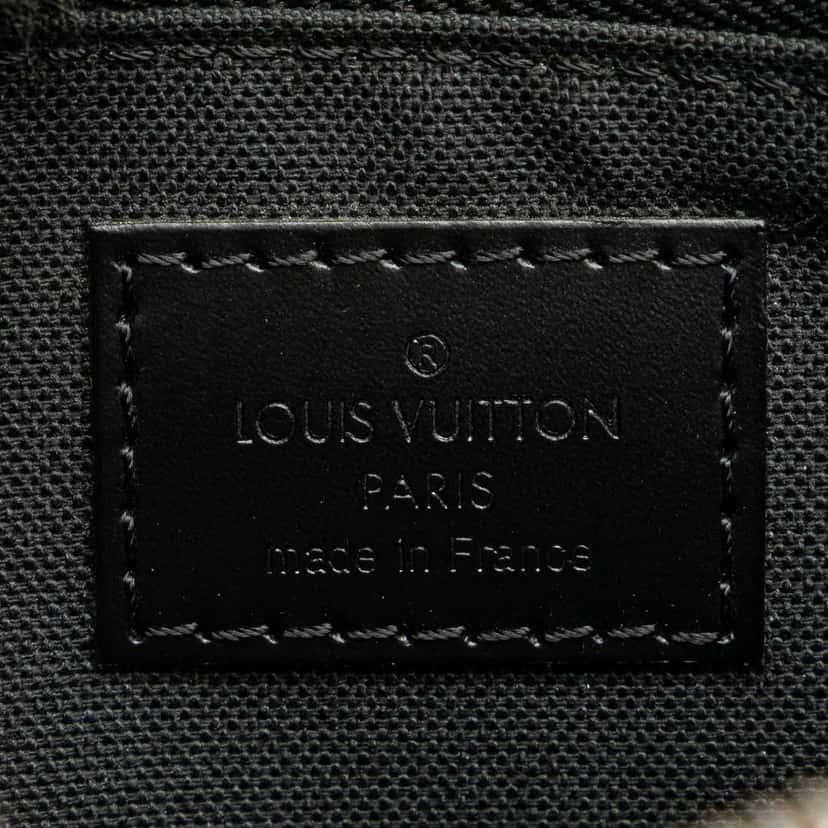 Louis Vuitton Epi Pochette Hoche Black Leather Good condition - Box View