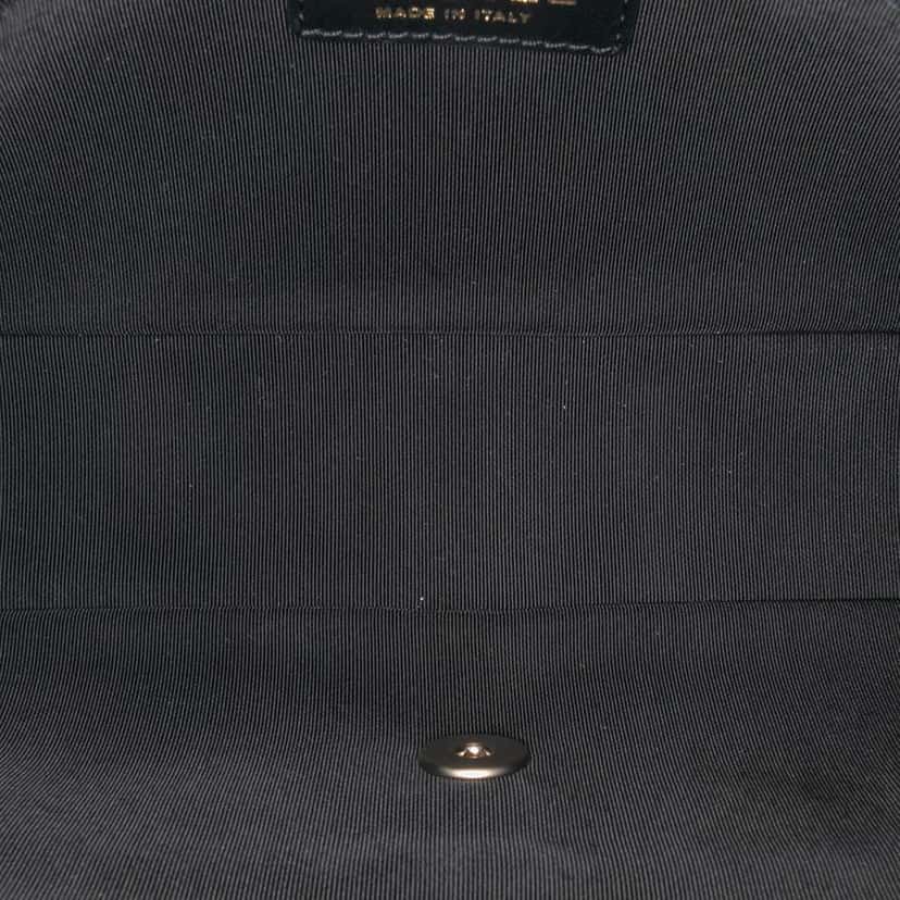 Chanel Medium Bicolor Calfskin Graphic Flap Blue Leather Good condition - Model View