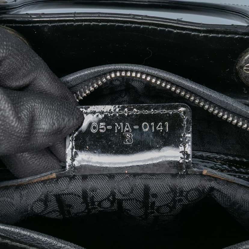 Dior Large Patent Cannage Lady Dior Black Leather Good condition - Box View