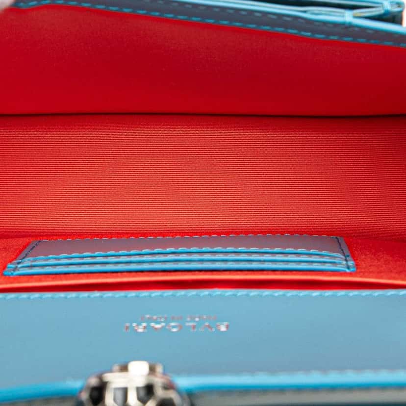Bvlgari Leather Serpenti Forever Crossbody Blue Leather Good condition - Model View