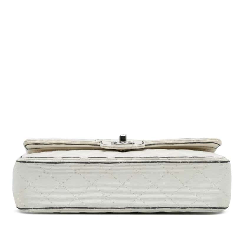 Chanel Medium Classic Printed Grosgrain Double Flap White Good condition - Inside View