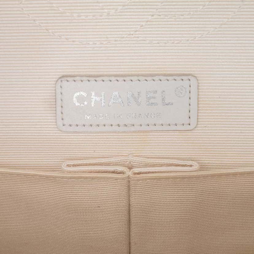 Chanel Medium Classic Printed Grosgrain Double Flap White Good condition - Box View