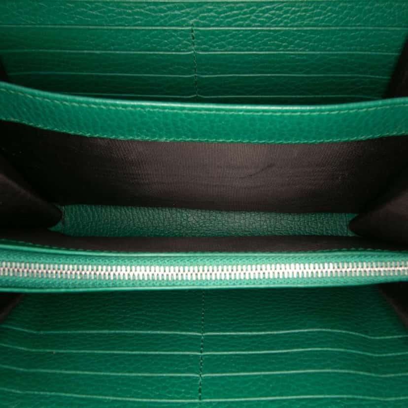 Gucci Mini Leather Dionysus Wallet on Chain Green Leather Good condition - Model View