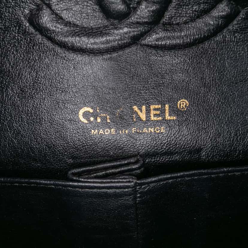 Chanel Medium Classic Caviar Double Flap Black Leather Good condition - Box View