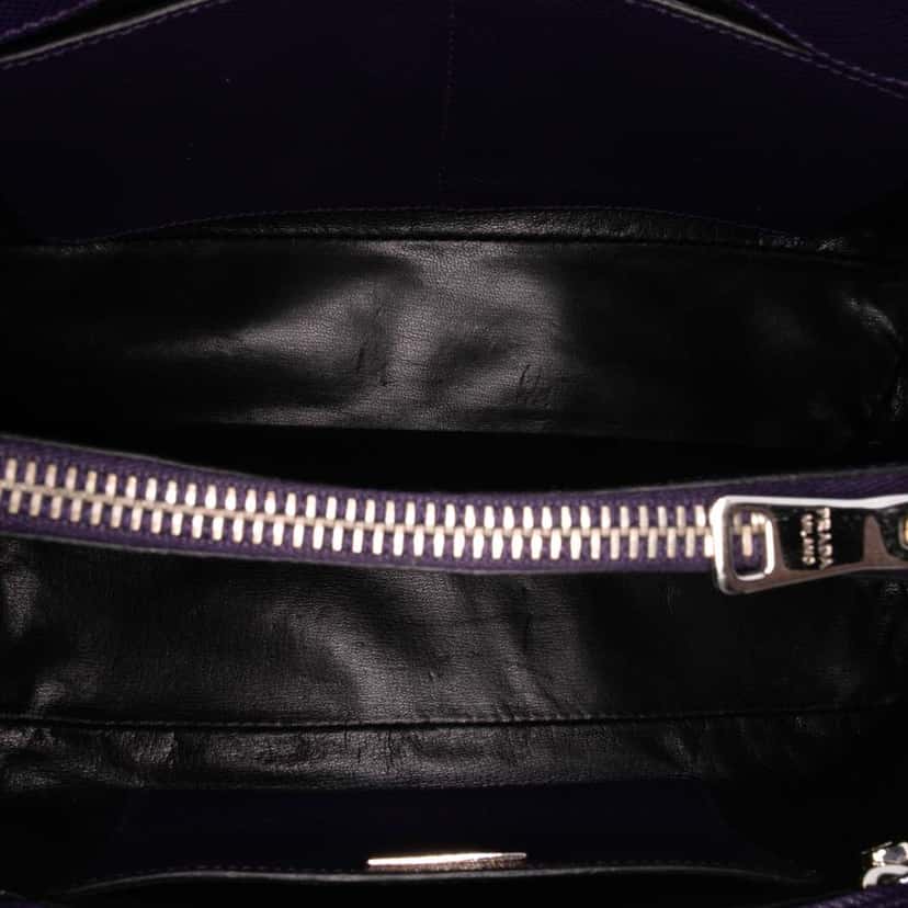 Prada Saffiano Cuir Turnlock Twin Satchel Purple Leather Good condition - Model View