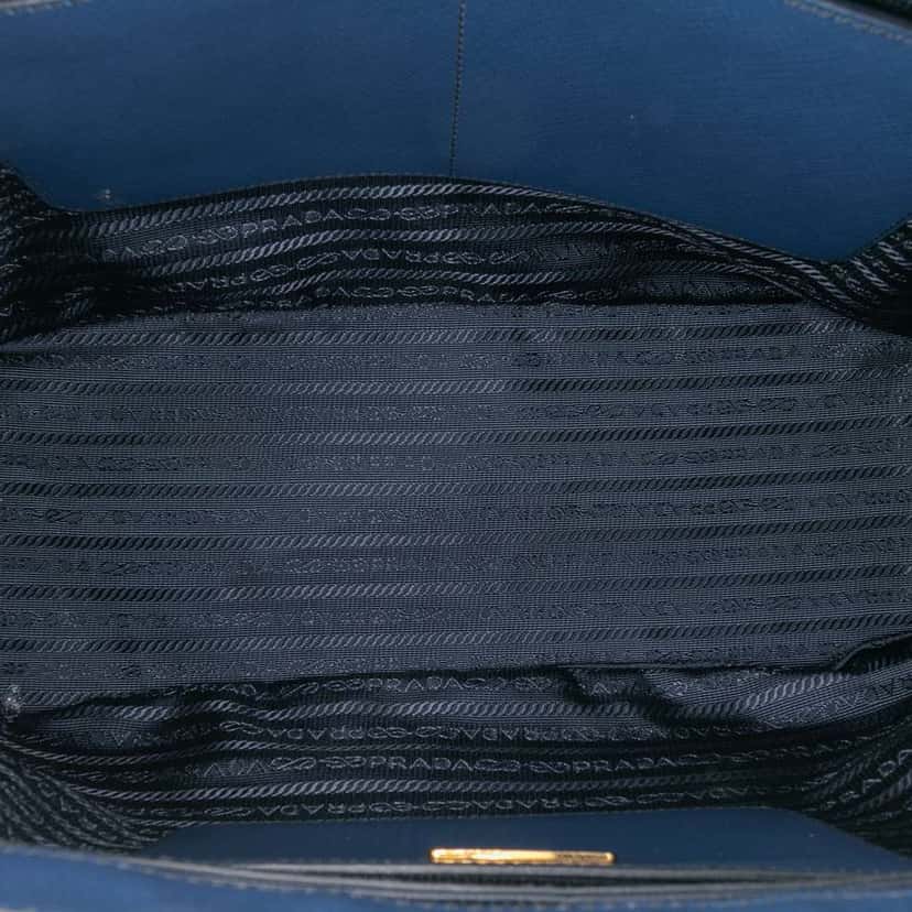 Prada Medium Saffiano Lux Galleria Double Zip Satchel Blue Leather Good condition - Model View