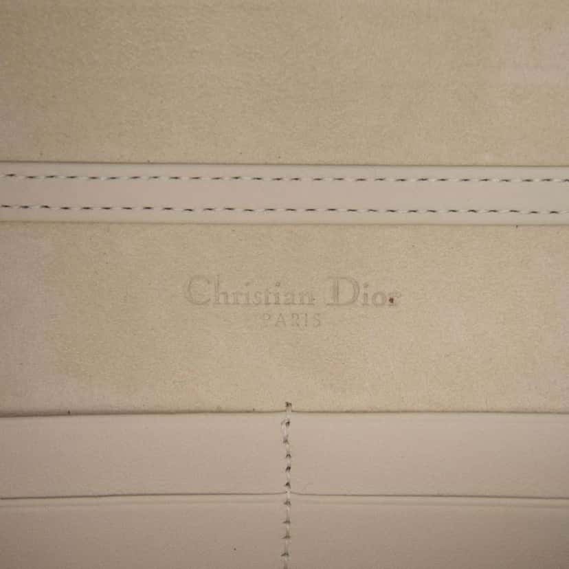 Dior Small Ultra Matte Studded Calfskin Diorama Wallet on Chain White Leather Good condition - Box View