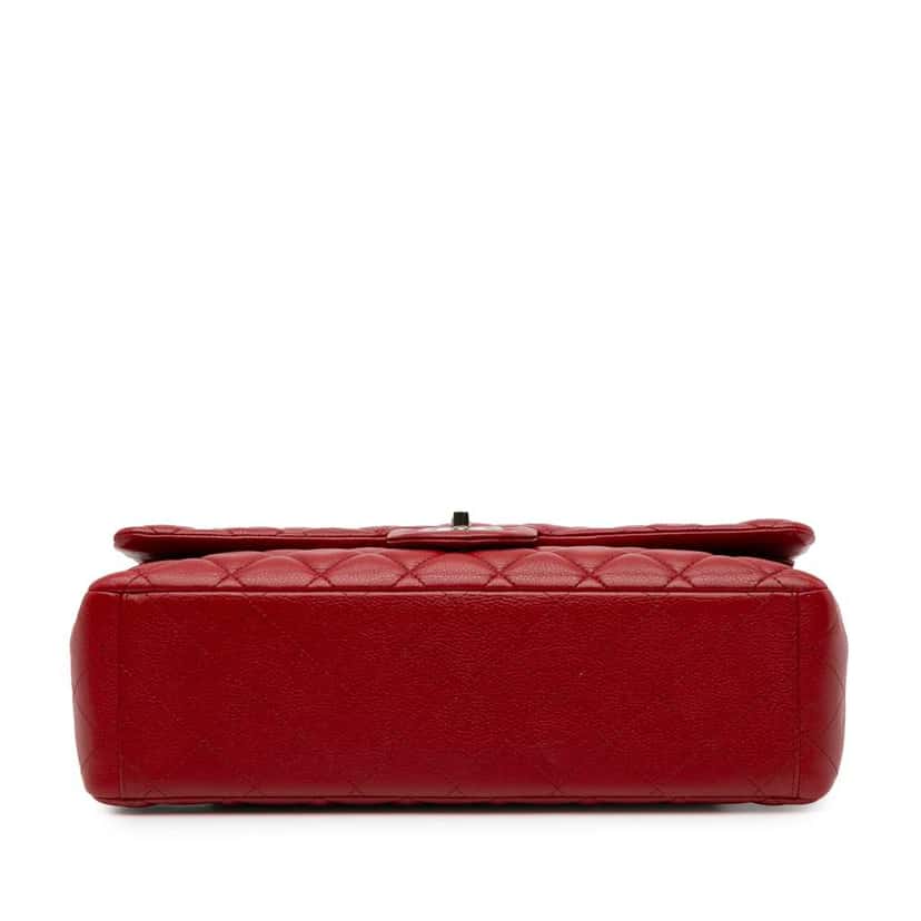 Chanel Maxi Classic Caviar Double Flap Red Leather Good condition - Model View