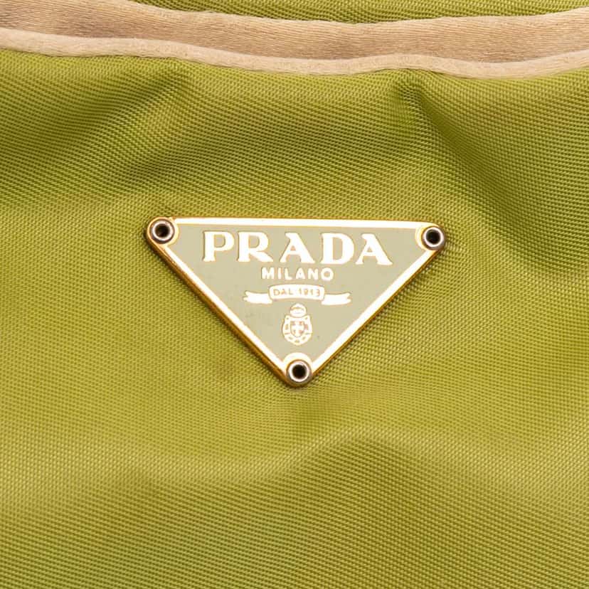 Prada Tessuto Chain Shoulder Bag Green Good condition - Box View