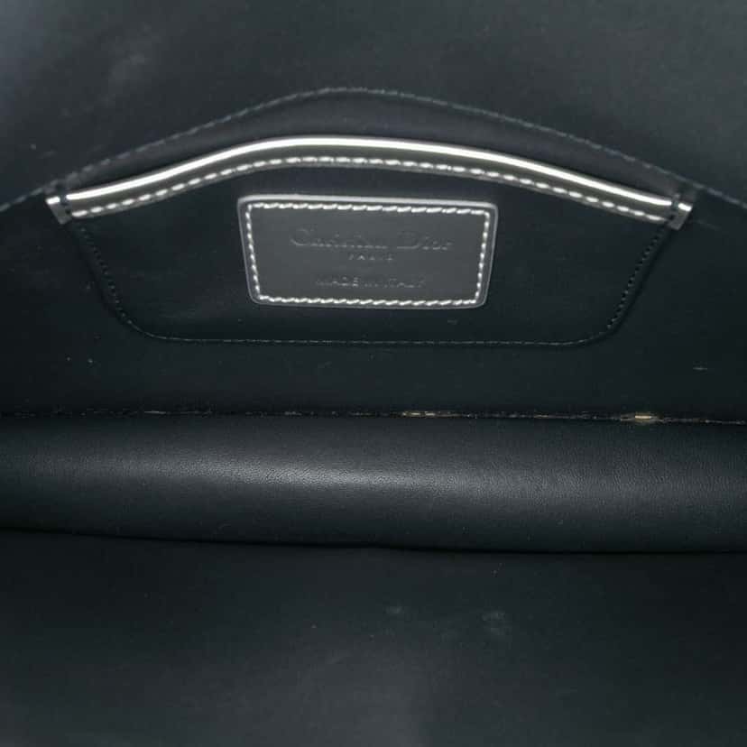 Dior Metallic Patent Microcannage Lady Dior Croisiere Chain Clutch Silver Leather Good condition - Model View