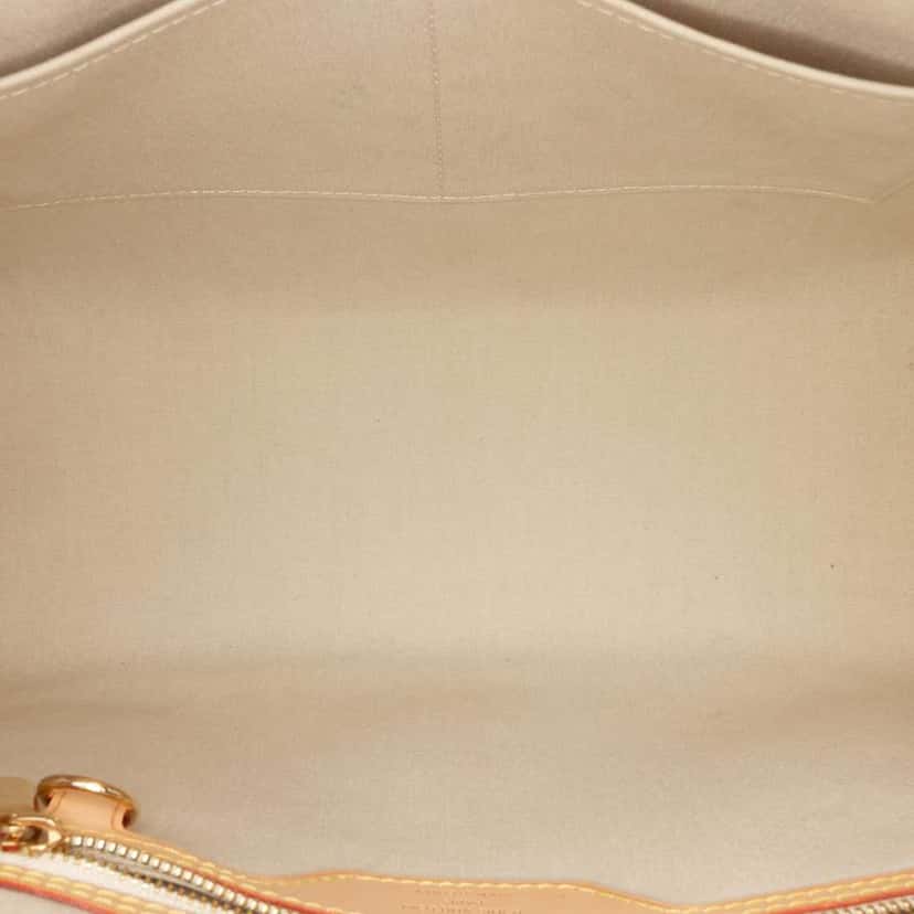 Louis Vuitton Monogram Vernis Brea MM Brown Leather Good condition - Model View