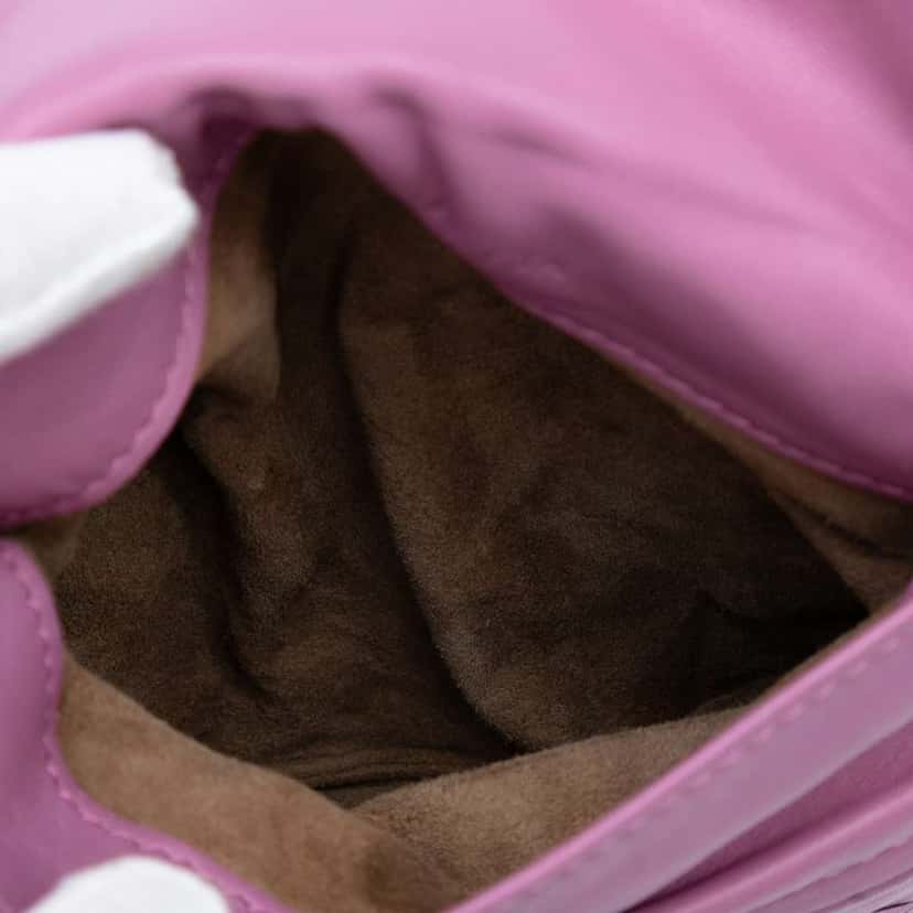 Bottega Veneta Mini Nappa Intrecciato Expandable Chain Flap Crossbody Pink Leather Good condition - Model View