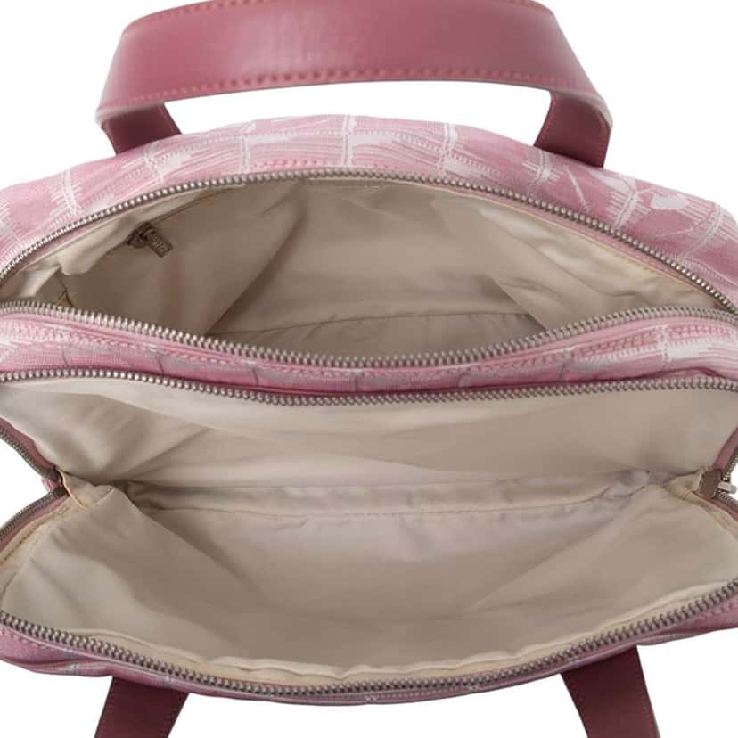 Chanel New Travel Line Nylon Satchel Pink Good condition - Model View