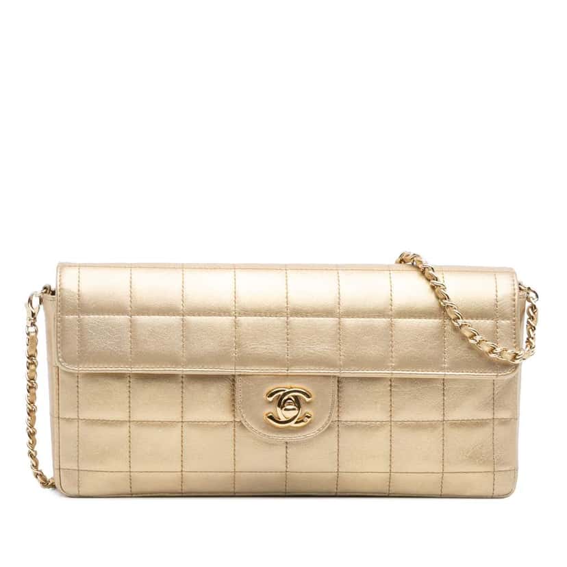 Chanel CC Metallic Lambskin Choco Bar East West Flap Gold Leather Good condition - Front View