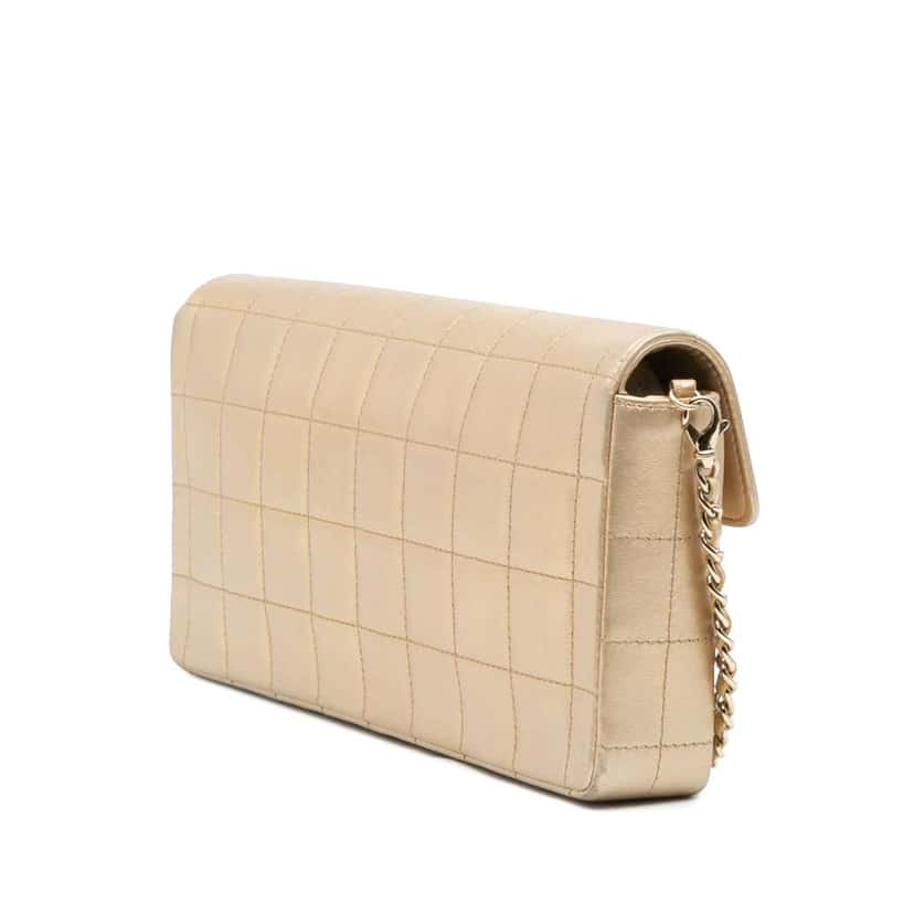 Chanel CC Metallic Lambskin Choco Bar East West Flap Gold Leather Good condition - Back View