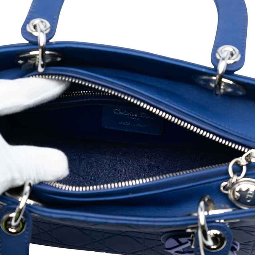 Dior Medium Lambskin Cannage Lady Dior Blue Leather Good condition - Model View