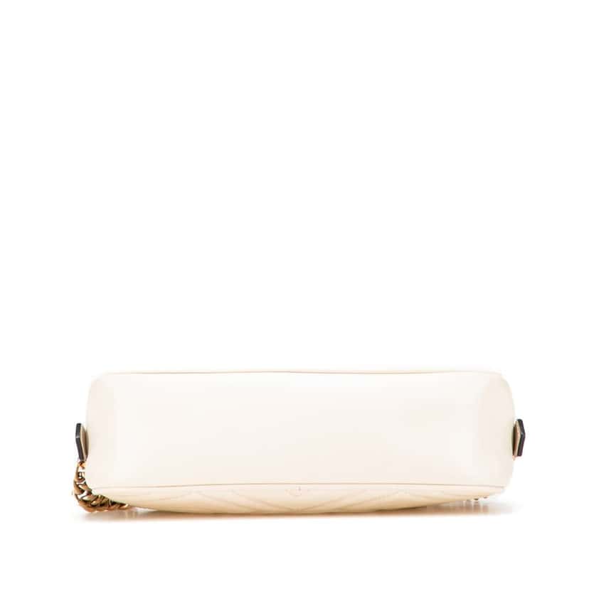 Gucci Small GG Marmont Matelasse Leather Crossbody White Leather Good condition - Inside View