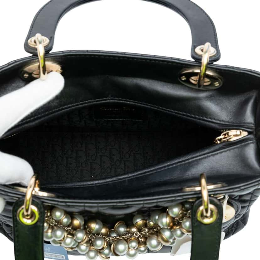 Dior Medium Lambskin Cannage Pearl Lady Dior Black Leather Good condition - Model View