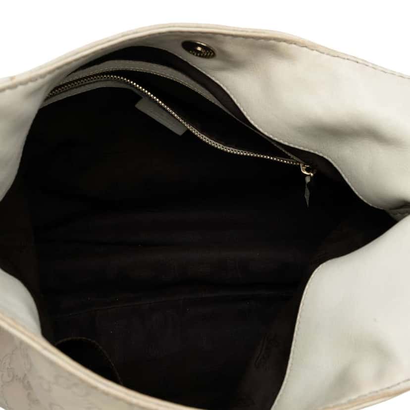 Gucci Guccissima Charlotte Crossbody White Leather Very good condition - Model View
