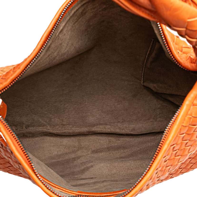 Bottega Veneta Medium Nappa Intrecciato Fuzzy Veneta Hobo Orange Leather Very good condition - Model View