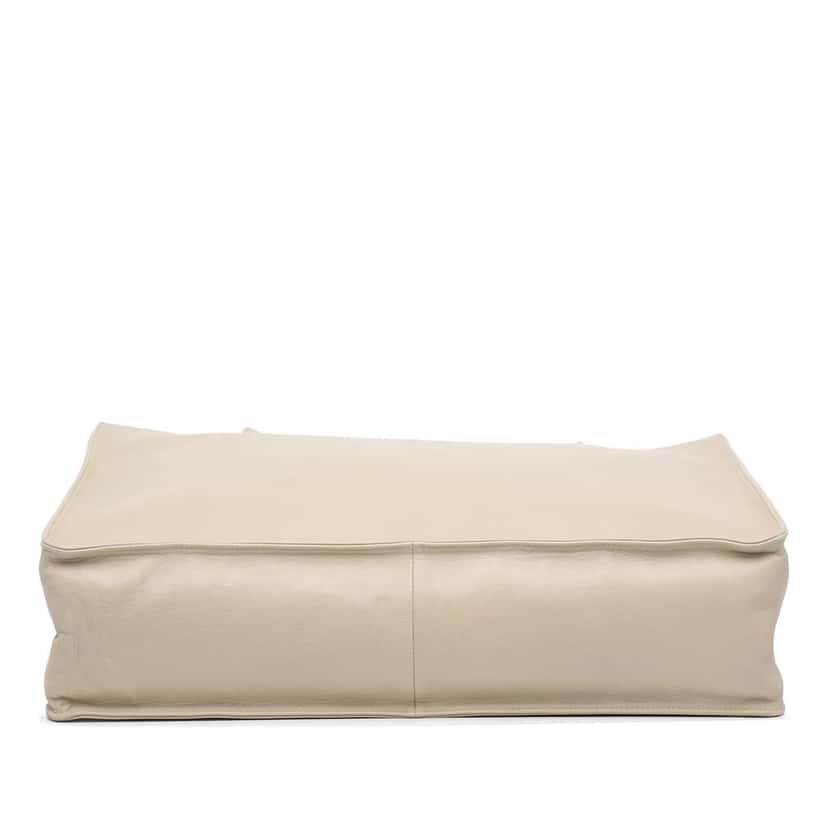 Chanel Lambskin Embossed CC Camellia Tote Brown Leather Very good condition - Inside View