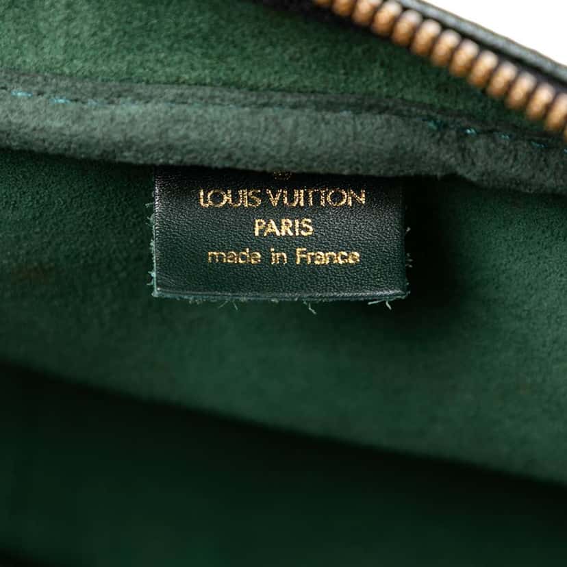 Louis Vuitton Taiga Kendall PM Green Leather Good condition - Box View