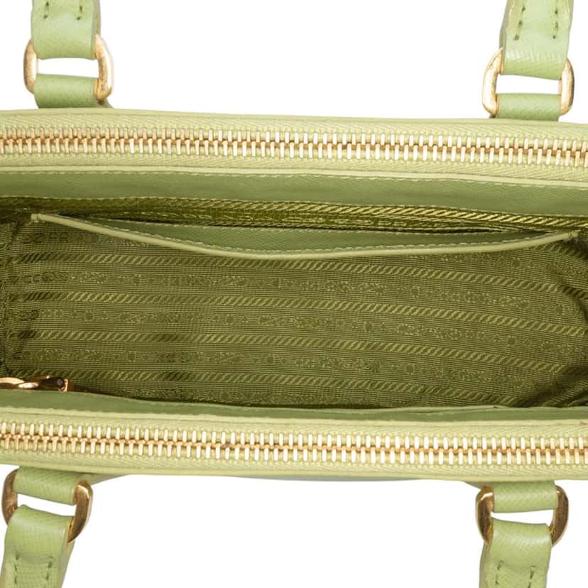 Prada Mini Saffiano Lux Galleria Double Zip Satchel Green Leather Good condition - Model View
