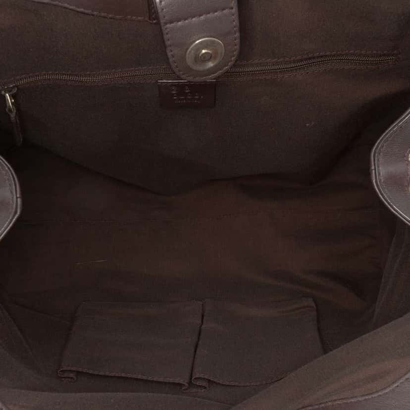 Gucci GG Canvas Tote Brown Canvas Good condition - Model View