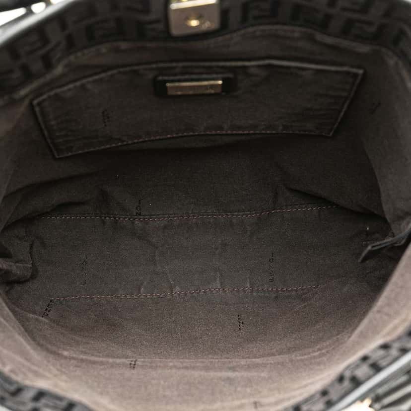 Fendi Zucchino Canvas Chef Front Pocket Shopping Tote Brown Canvas Good condition - Model View