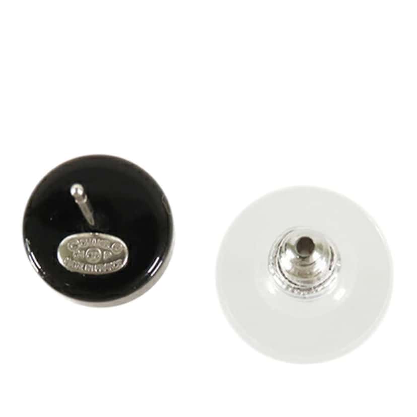Chanel CC Resin and Gold Plated Stud Button Push Back Earring Black Good condition - Model View