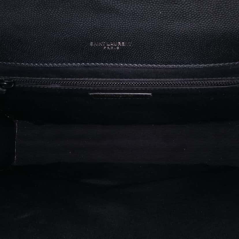 Saint Laurent Large Grain De Poudre Triquilt Monogram Envelope Bag Black Leather Good condition - Model View