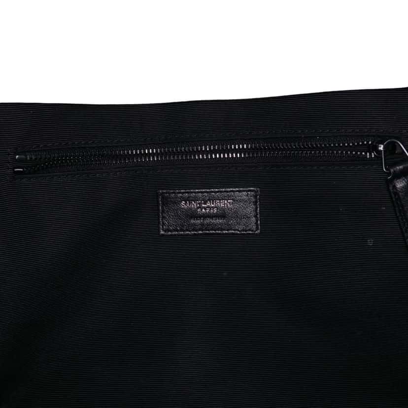 Saint Laurent Large Grain De Poudre Triquilt Monogram Envelope Bag Black Leather Good condition - Box View