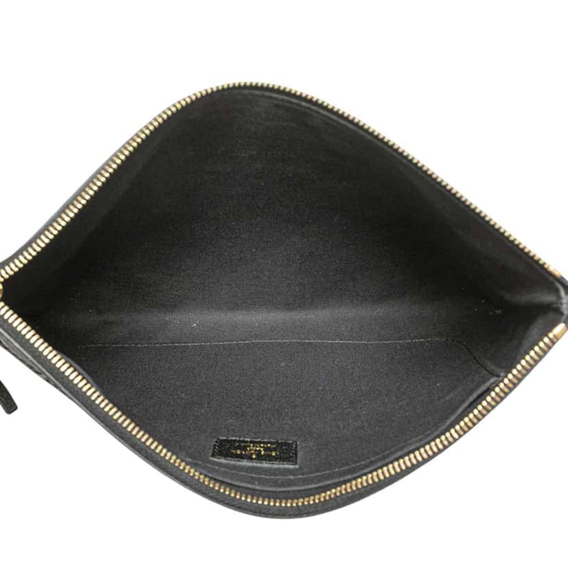 Louis Vuitton Monogram Empreinte Daily Pouch Black Leather Good condition - Model View